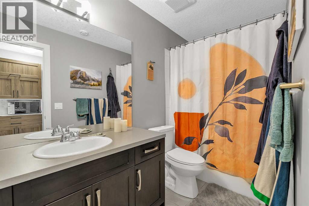 130 Heritage Drive, Cochrane, Alberta  T4C 0Y3 - Photo 30 - A2294067