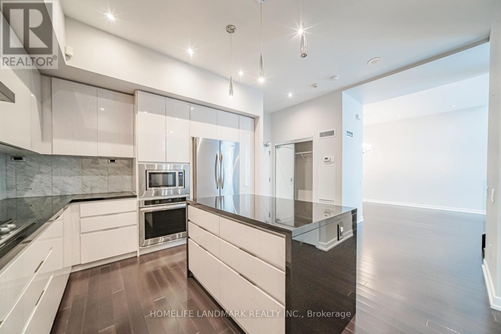 Th03 - 129 Mcmahon Drive, Toronto, Ontario  M2K 1C2 - Photo 11 - C12903146