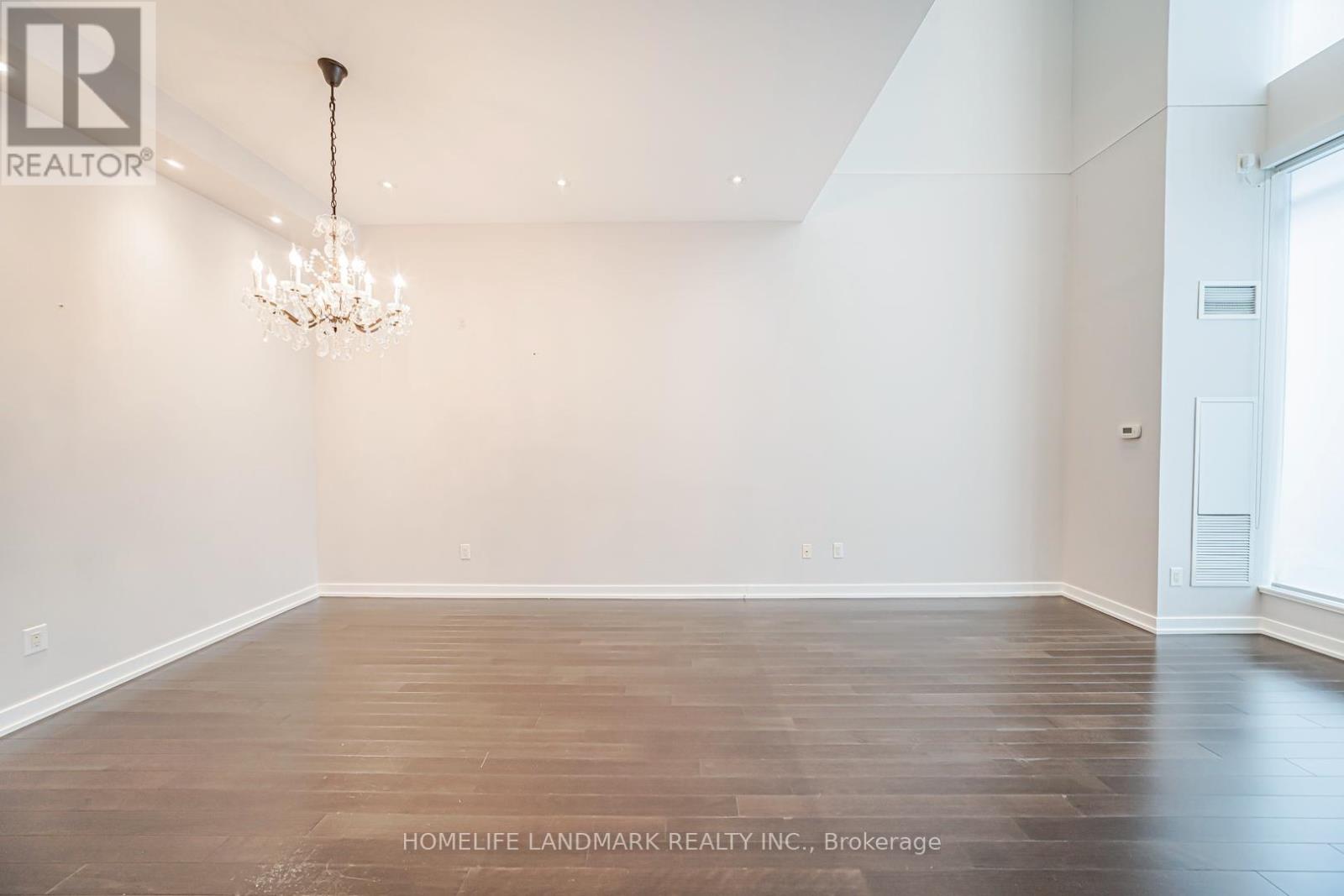 Th03 - 129 Mcmahon Drive, Toronto, Ontario  M2K 1C2 - Photo 18 - C12903146