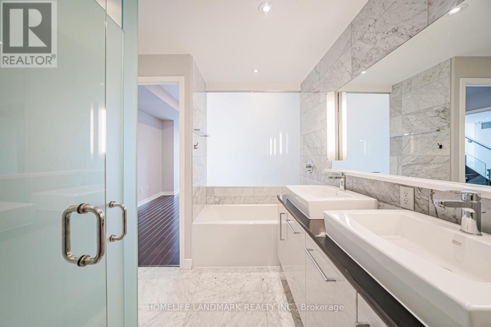 Th03 - 129 Mcmahon Drive, Toronto, Ontario  M2K 1C2 - Photo 25 - C12903146