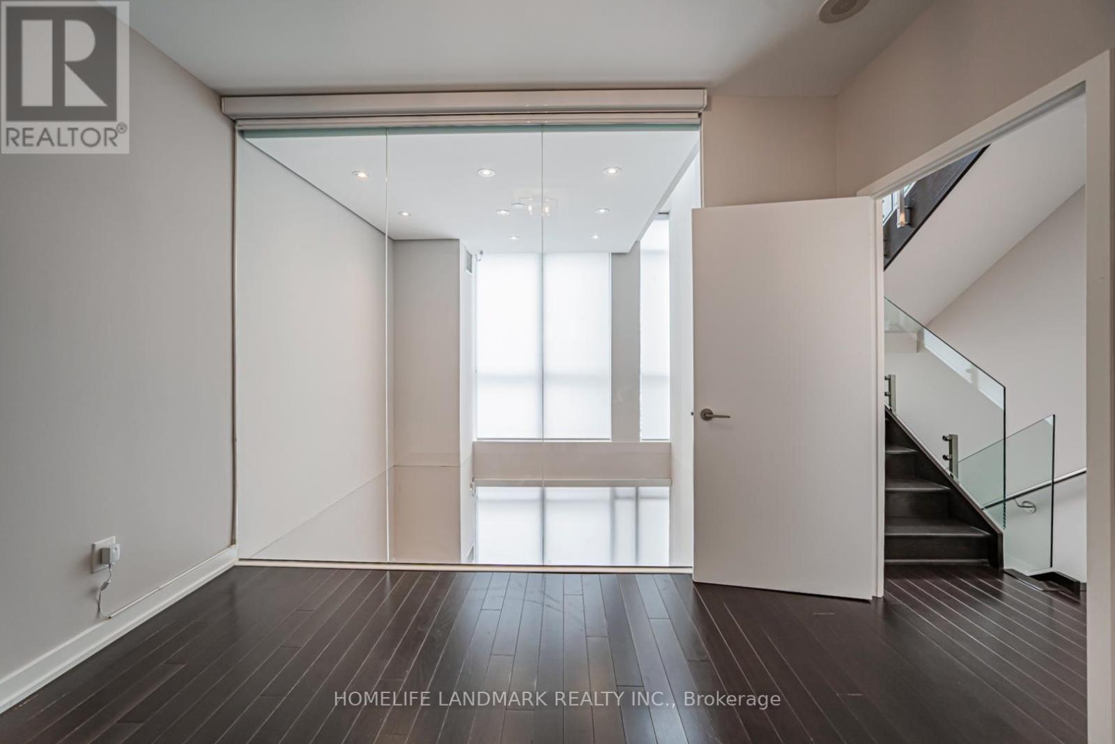 Th03 - 129 Mcmahon Drive, Toronto, Ontario  M2K 1C2 - Photo 31 - C12903146