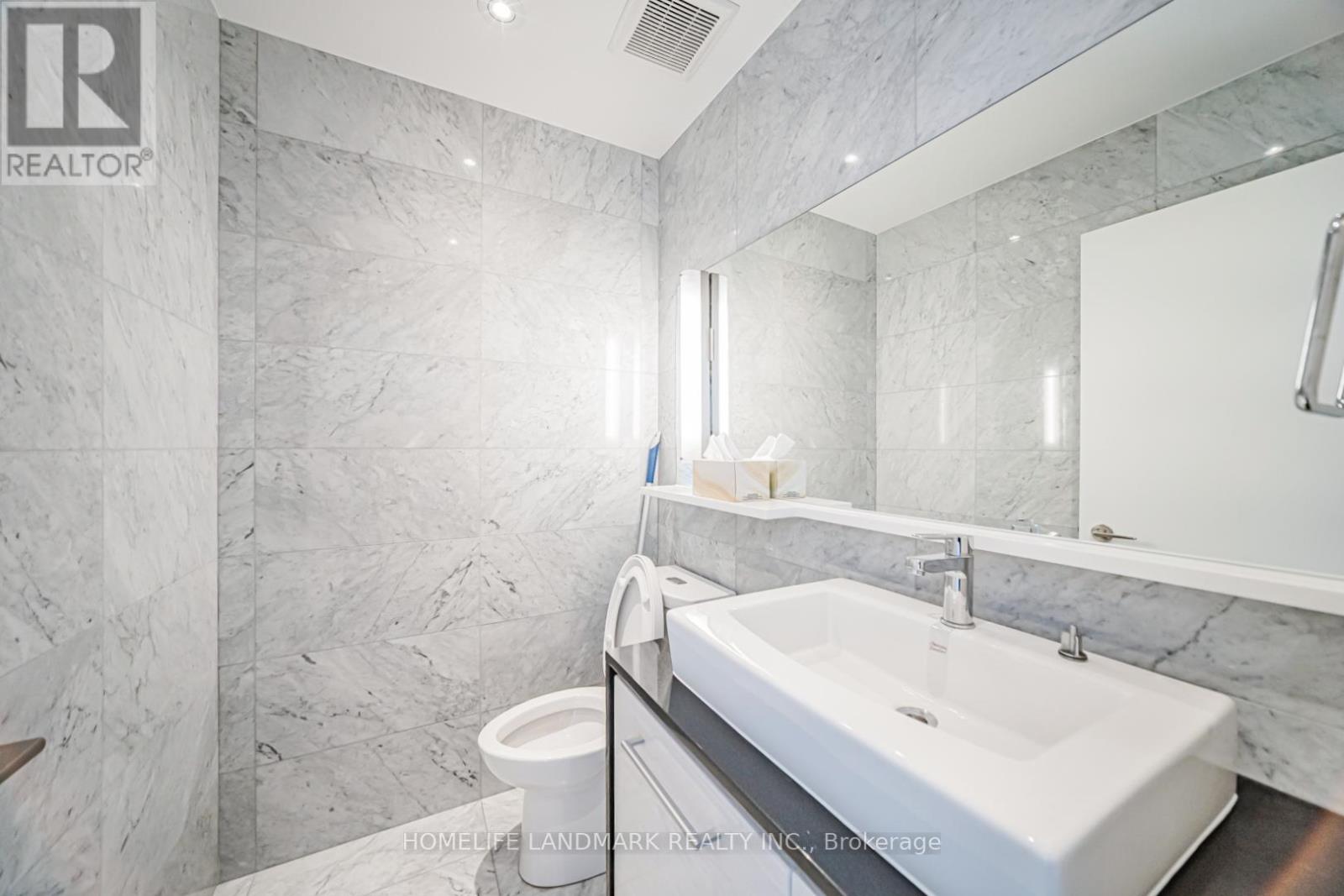 Th03 - 129 Mcmahon Drive, Toronto, Ontario  M2K 1C2 - Photo 6 - C12903146