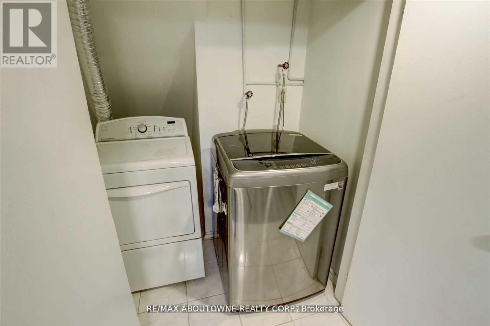 Lower - 14 Angus Drive, Toronto, Ontario  M2J 2X1 - Photo 30 - C12903250