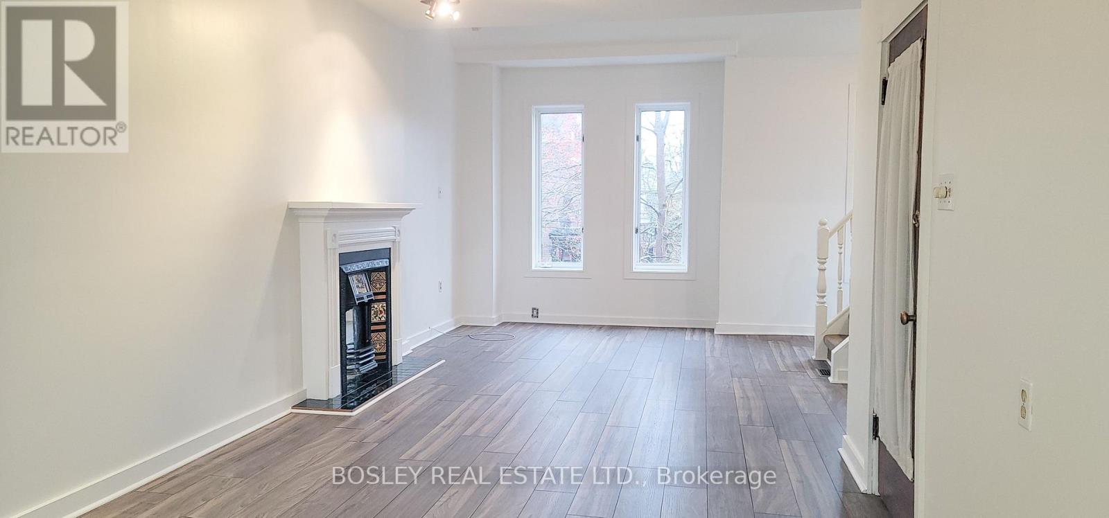 Upper - 31 Sword Street, Toronto, Ontario  M5A 3N3 - Photo 5 - C12903258