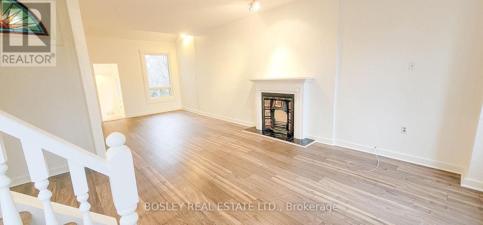 Upper - 31 Sword Street, Toronto, Ontario  M5A 3N3 - Photo 6 - C12903258