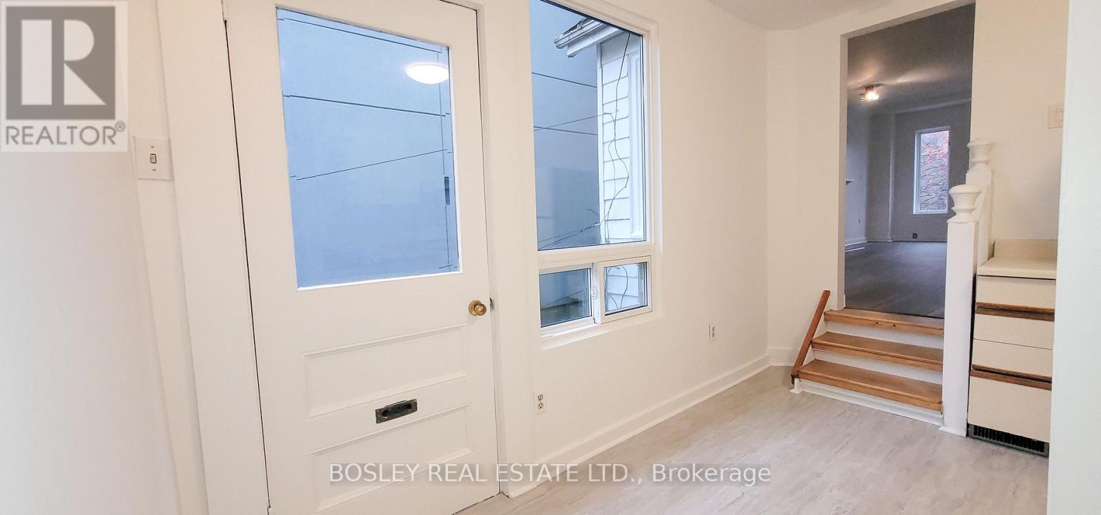 Upper - 31 Sword Street, Toronto, Ontario  M5A 3N3 - Photo 8 - C12903258