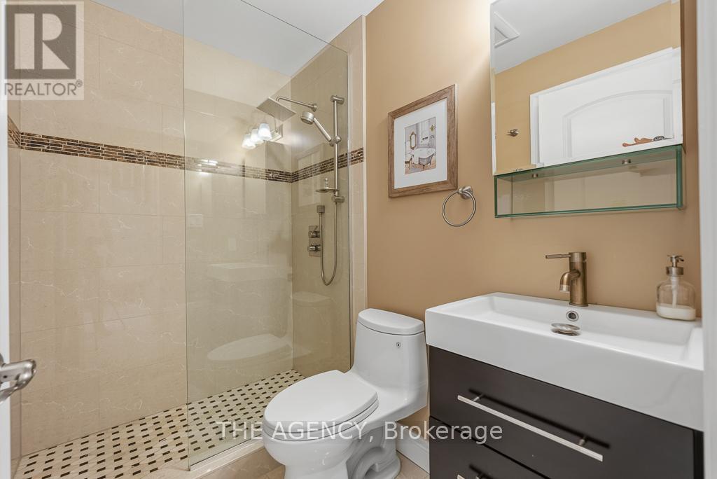 B&c - 116 Hazelton Avenue, Toronto, Ontario  M5R 2E5 - Photo 15 - C12903280