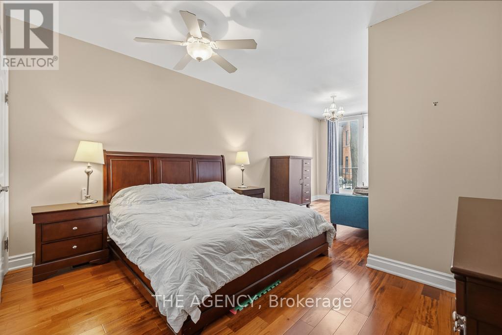 B&c - 116 Hazelton Avenue, Toronto, Ontario  M5R 2E5 - Photo 16 - C12903280
