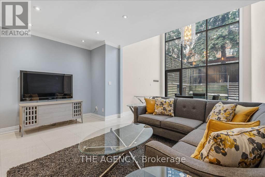 B&c - 116 Hazelton Avenue, Toronto, Ontario  M5R 2E5 - Photo 8 - C12903280