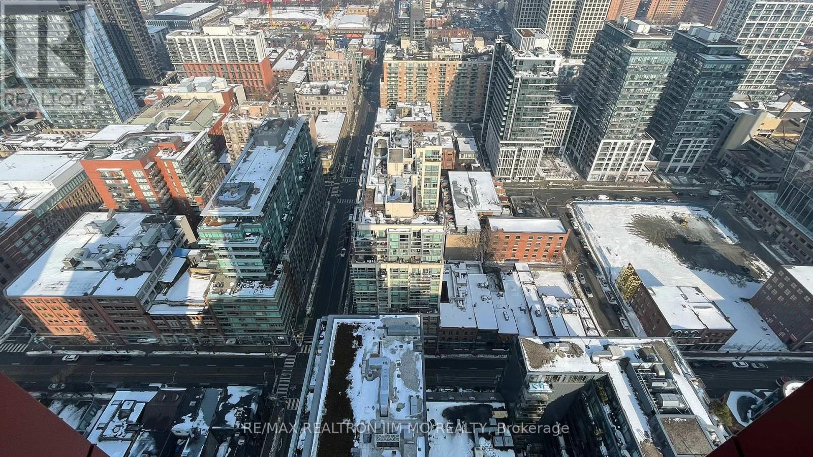 4316 - 180 Front Street E, Toronto, Ontario  M5K 0A9 - Photo 13 - C12903294