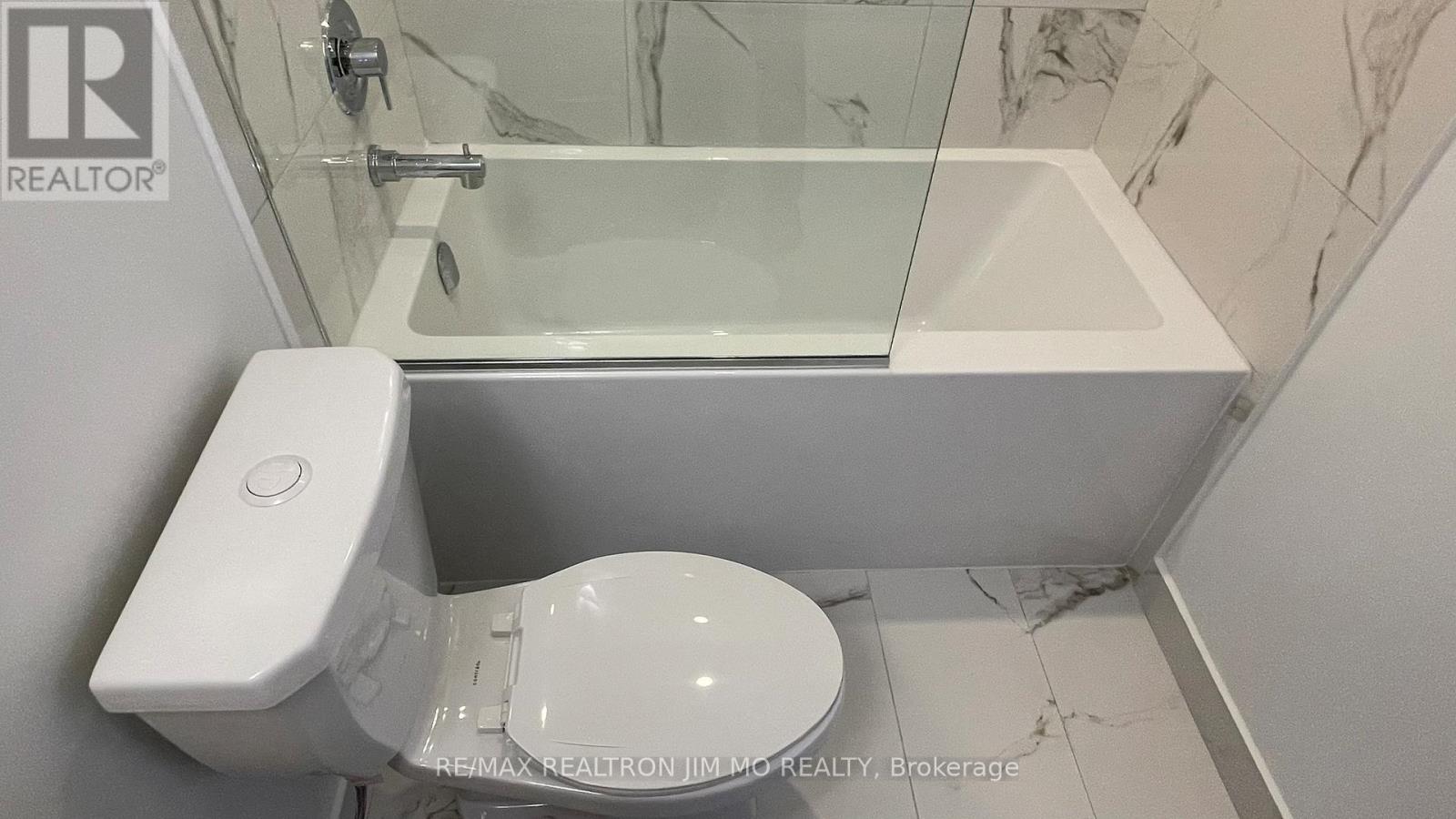 4316 - 180 Front Street E, Toronto, Ontario  M5K 0A9 - Photo 18 - C12903294