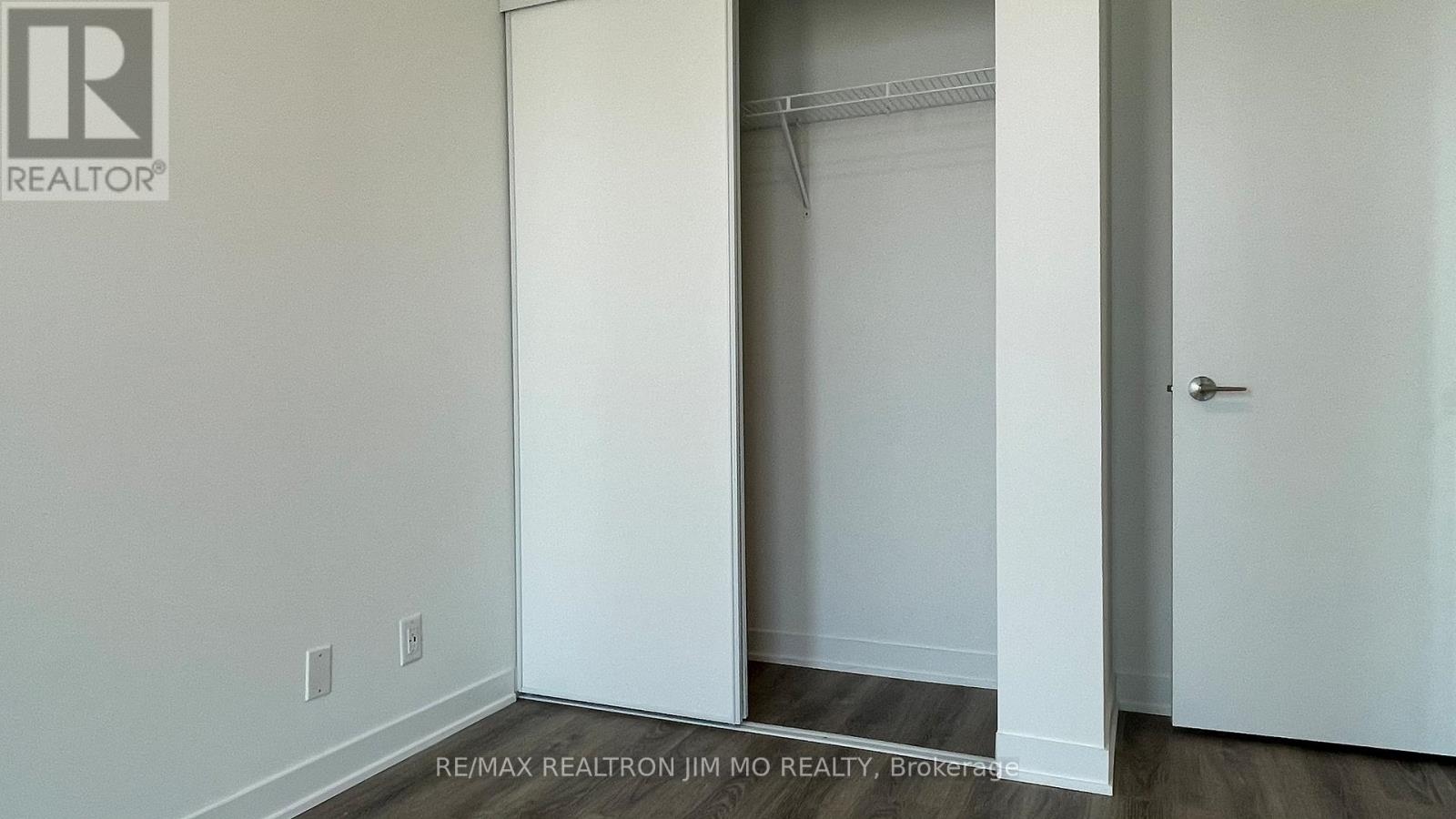 4316 - 180 Front Street E, Toronto, Ontario  M5K 0A9 - Photo 6 - C12903294