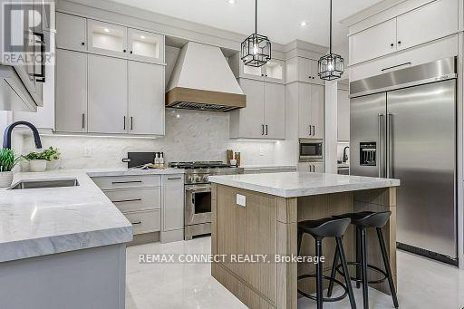 393 Rosebank Road, Pickering, Ontario  L1W 2N3 - Photo 8 - E12903084