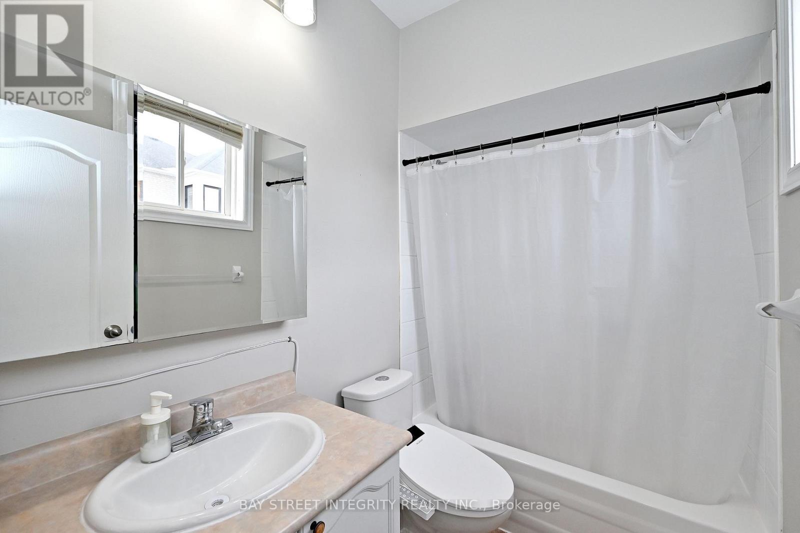 60 Darius Harns Drive, Whitby, Ontario  L1M 2G6 - Photo 17 - E12903142