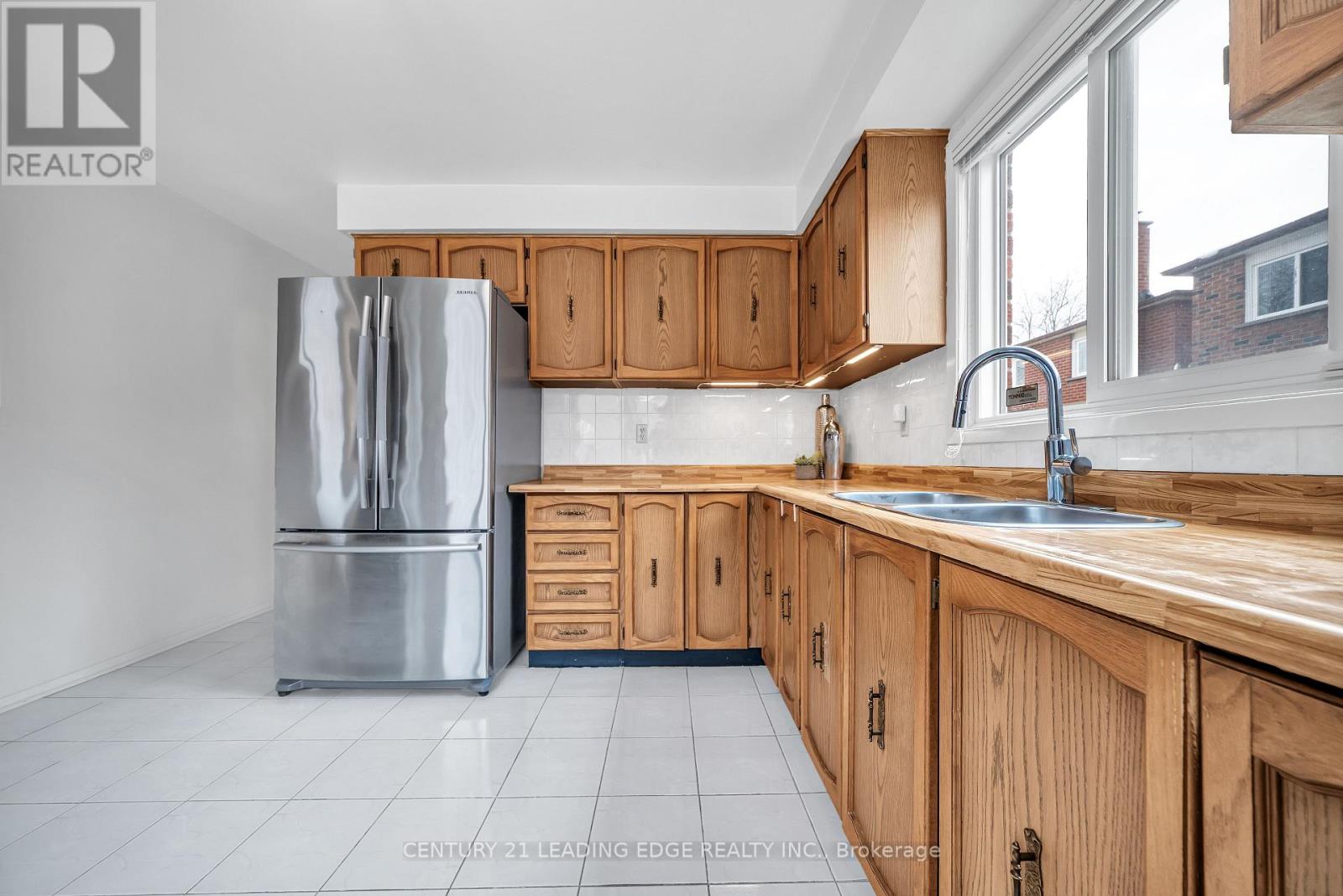 4 Treerun Avenue, Toronto, Ontario  M1V 3K6 - Photo 20 - E12903310