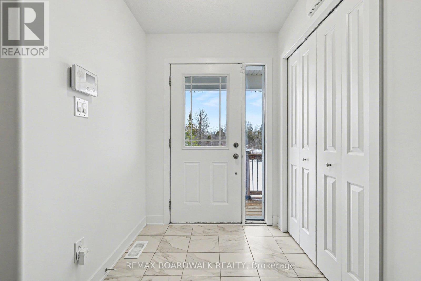 264 Ejs Lane, Beckwith, Ontario  K7A 4S7 - Photo 4 - X12903262