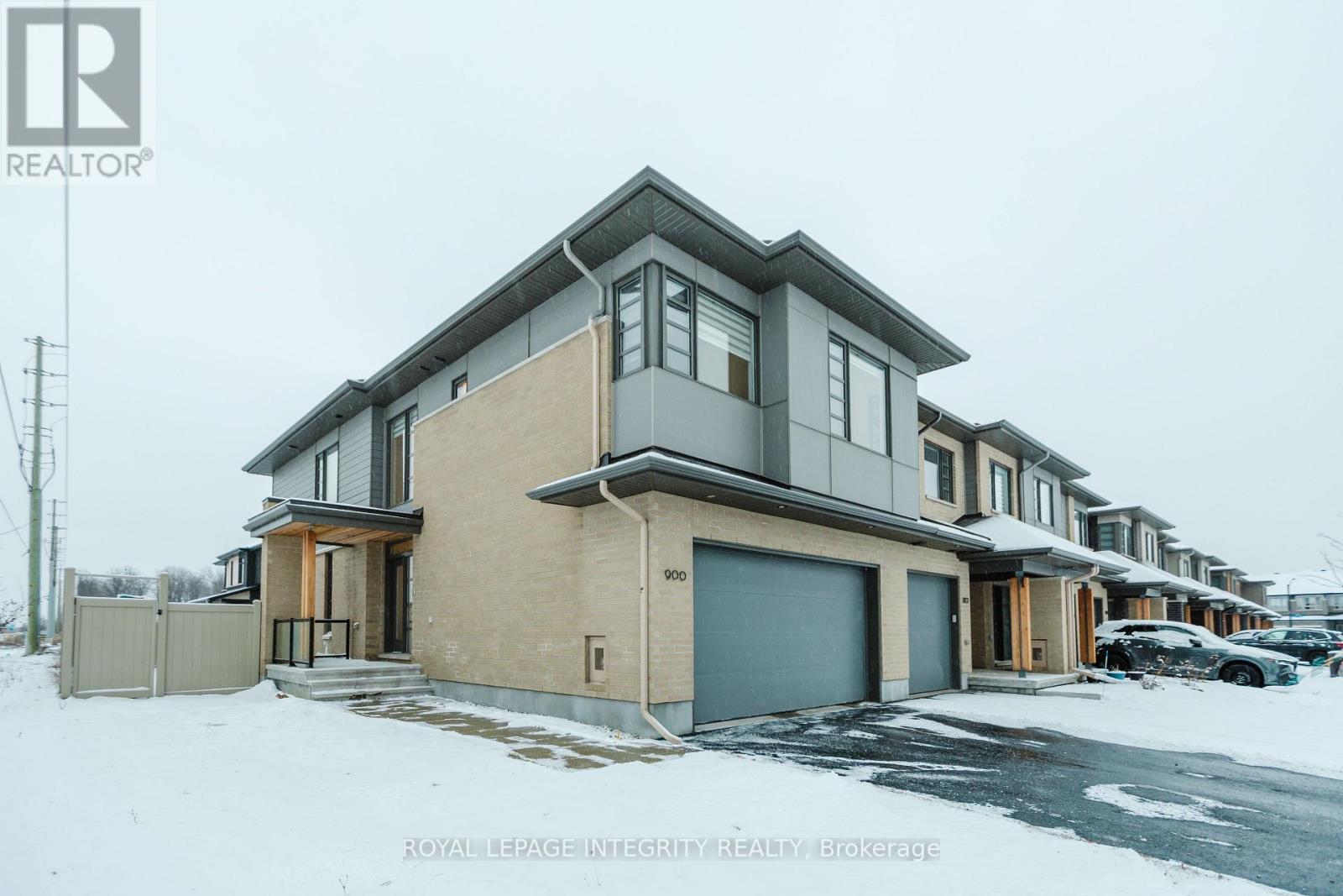 900 Chipping Circle, Ottawa, Ontario  K4M 0E7 - Photo 2 - X12903274