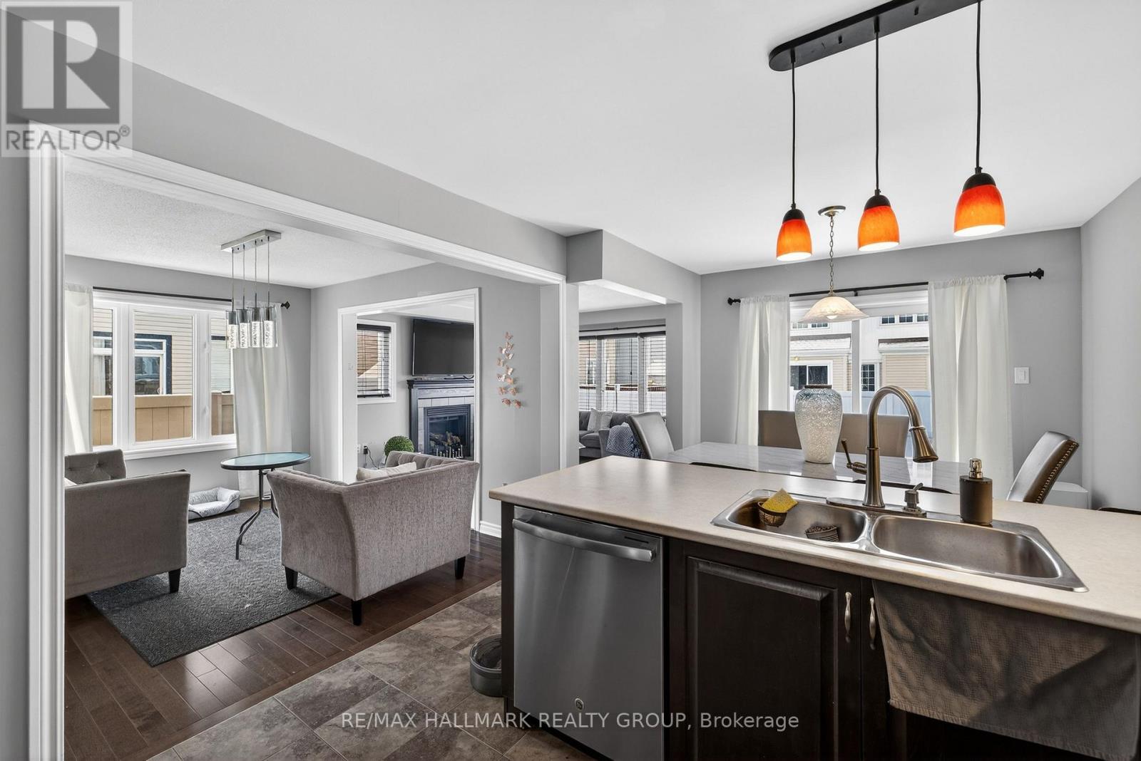 81 Switch Grass Crescent, Ottawa, Ontario  K2J 5Z3 - Photo 10 - X12903278