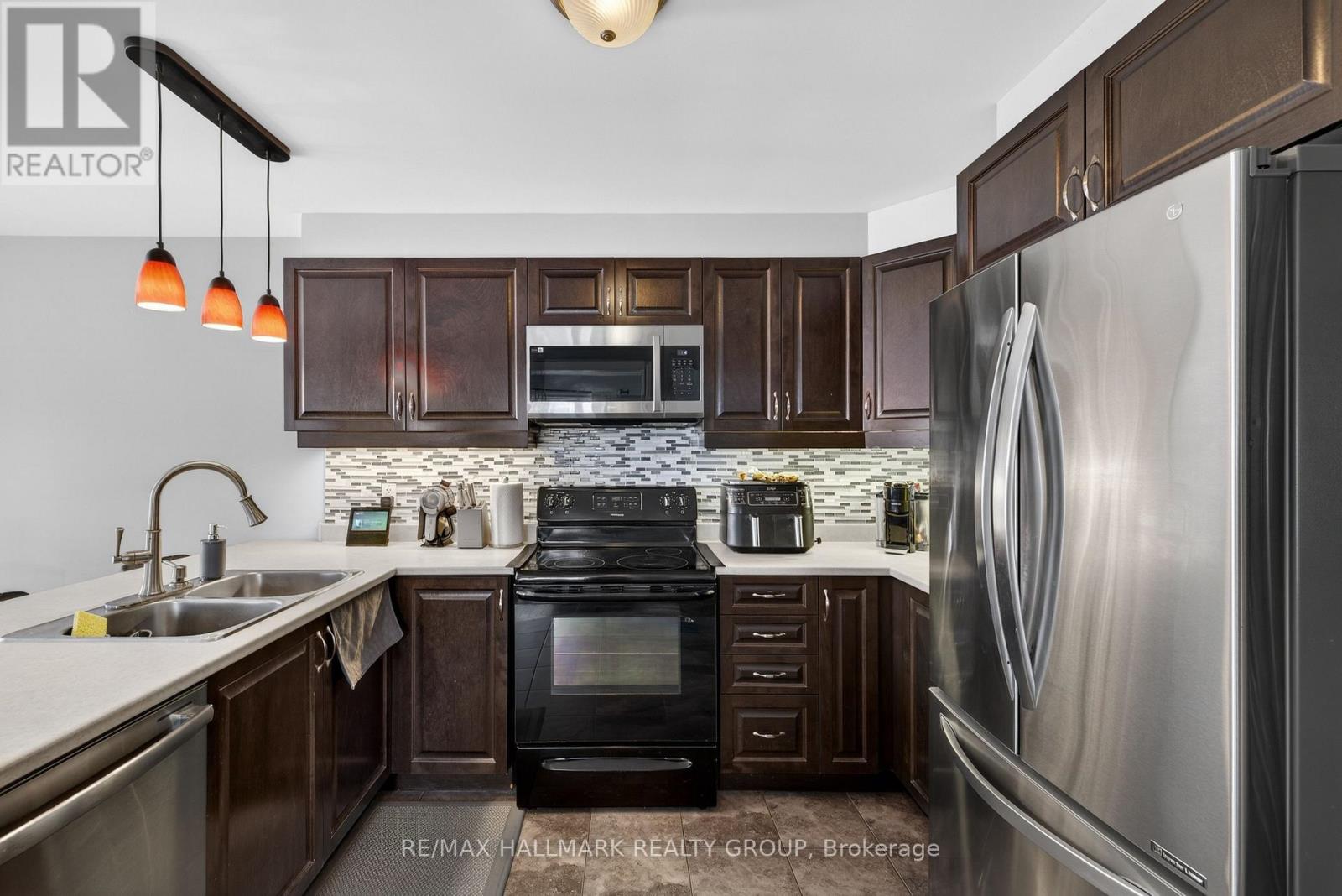 81 Switch Grass Crescent, Ottawa, Ontario  K2J 5Z3 - Photo 9 - X12903278