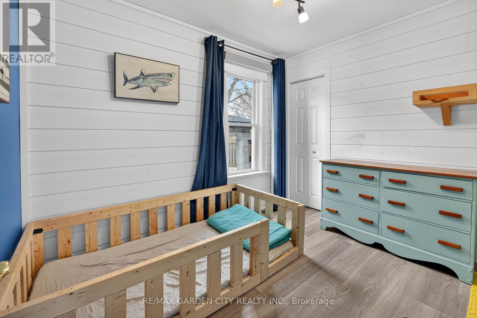 65 Scott Street W, St. Catharines, Ontario  L2R 1E3 - Photo 16 - X12903254