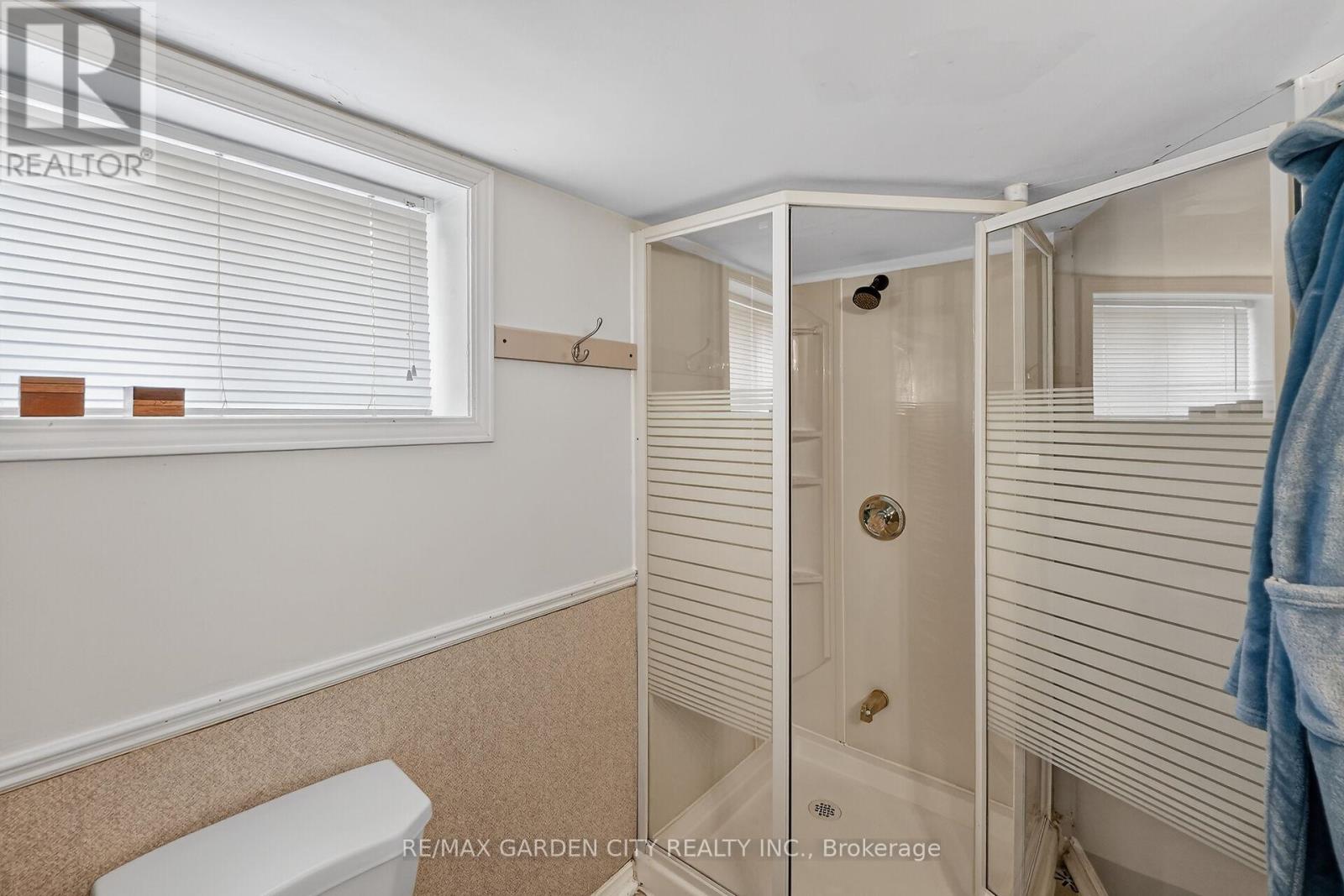 65 Scott Street W, St. Catharines, Ontario  L2R 1E3 - Photo 24 - X12903254