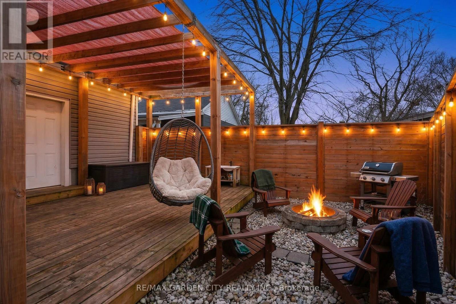 65 Scott Street W, St. Catharines, Ontario  L2R 1E3 - Photo 29 - X12903254