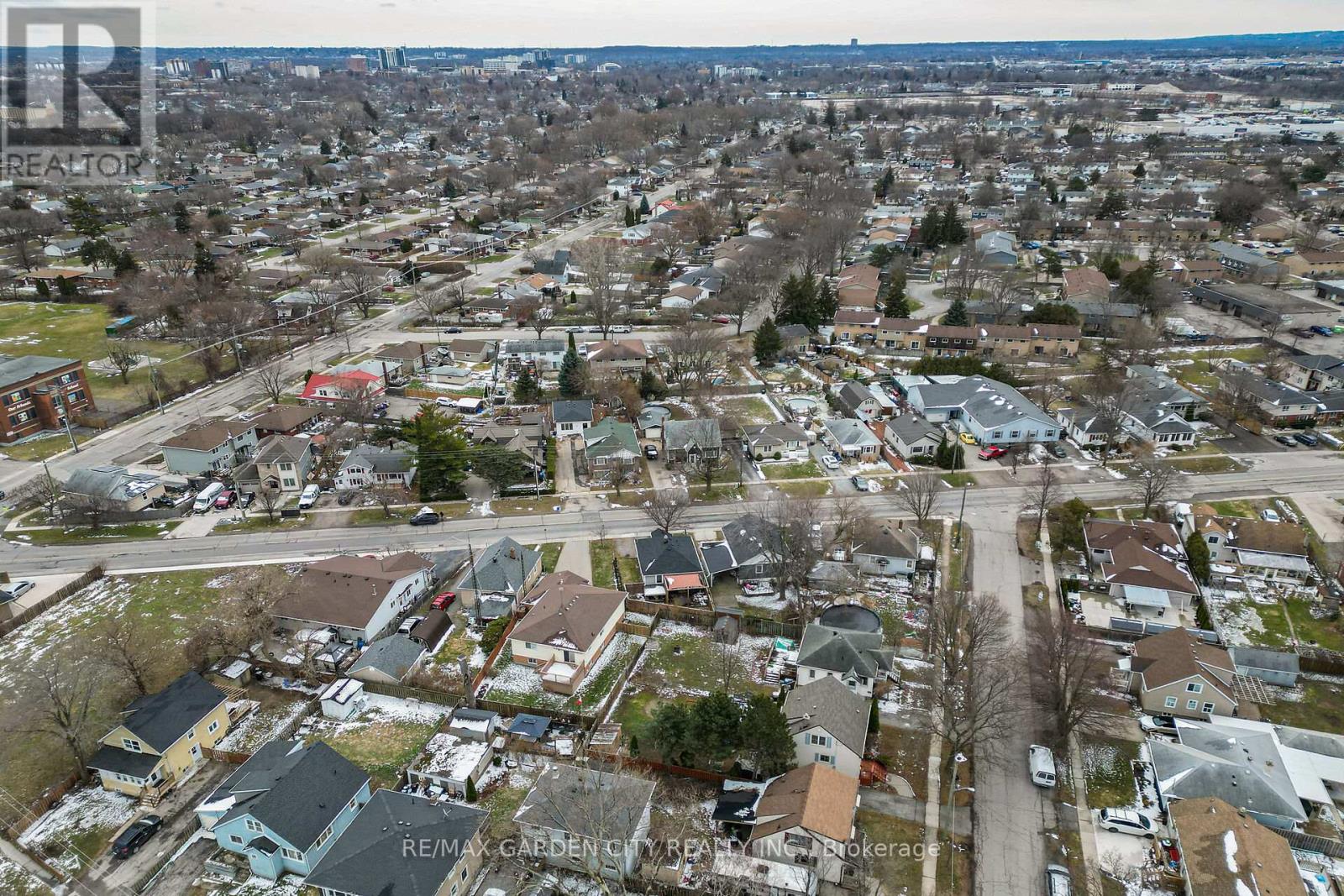 65 Scott Street W, St. Catharines, Ontario  L2R 1E3 - Photo 40 - X12903254