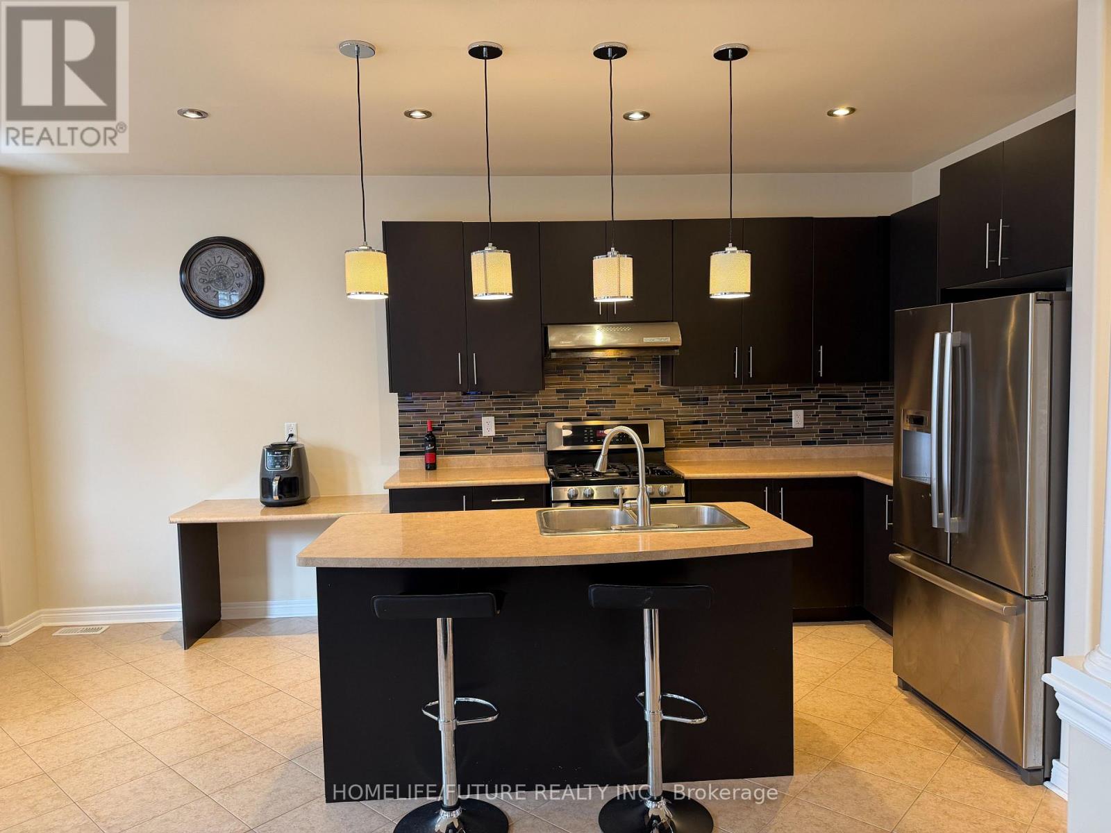 23 Acer Crescent, Whitchurch-Stouffville, Ontario  L4A 0V5 - Photo 18 - N12903140