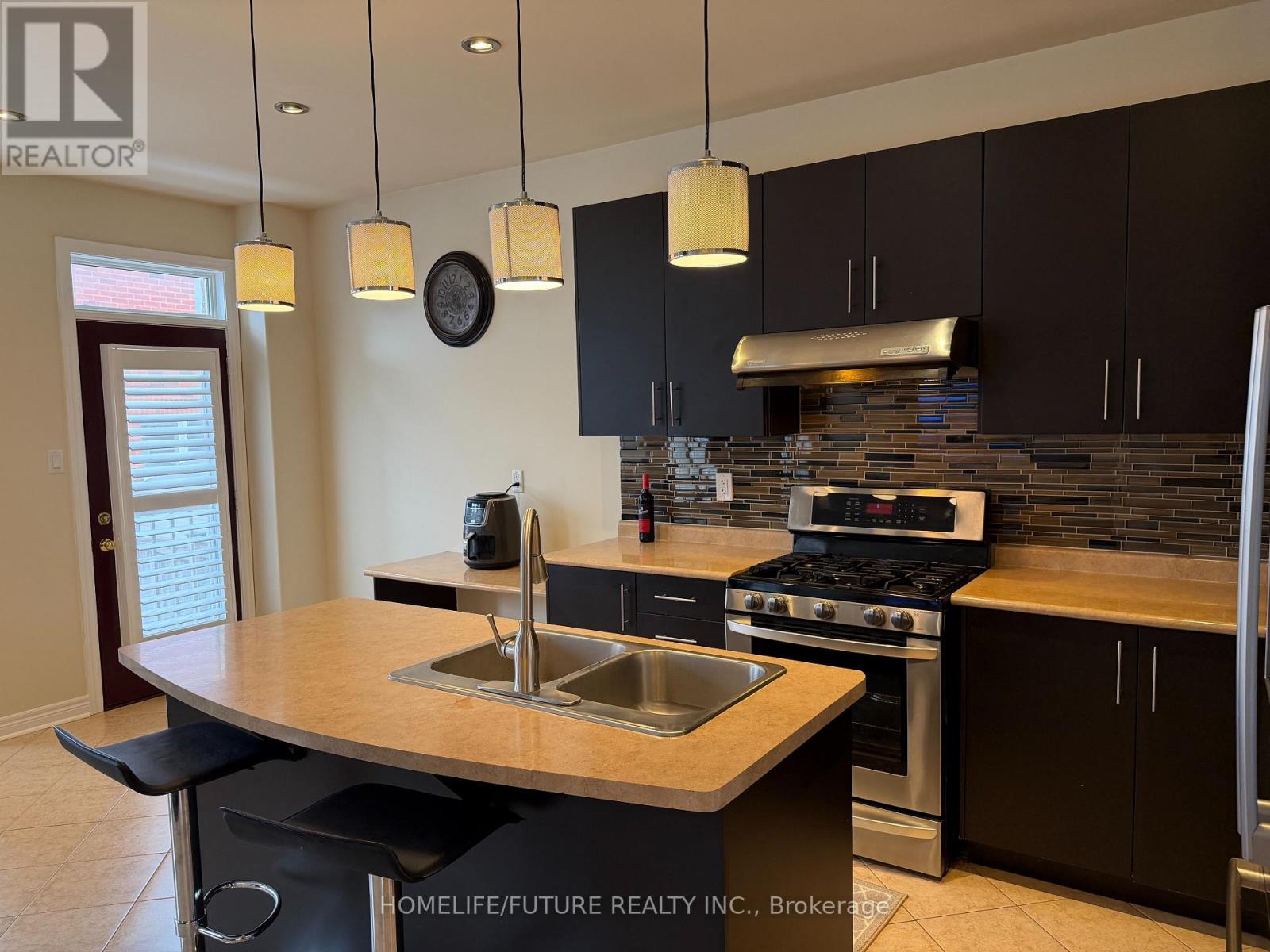 23 Acer Crescent, Whitchurch-Stouffville, Ontario  L4A 0V5 - Photo 21 - N12903140