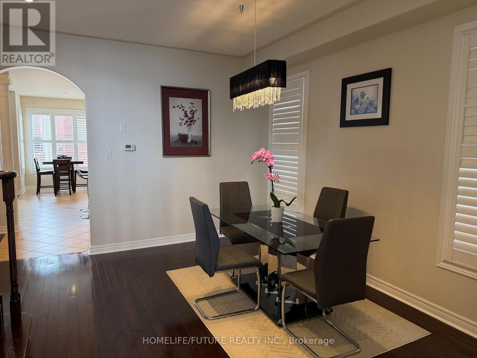 23 Acer Crescent, Whitchurch-Stouffville, Ontario  L4A 0V5 - Photo 4 - N12903140