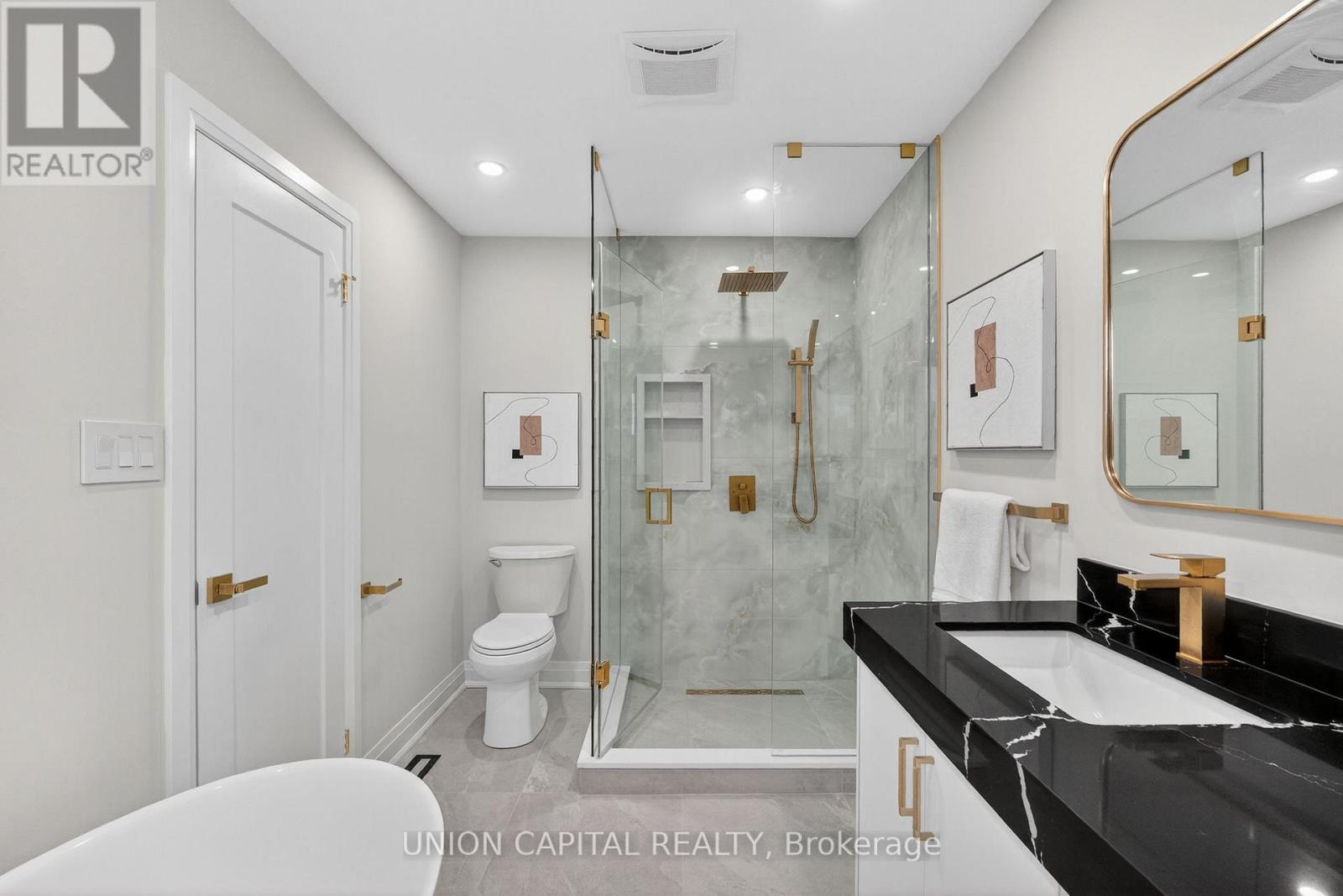 45 Chilmar Crescent, Vaughan, Ontario  L4J 6Y5 - Photo 16 - N12903168