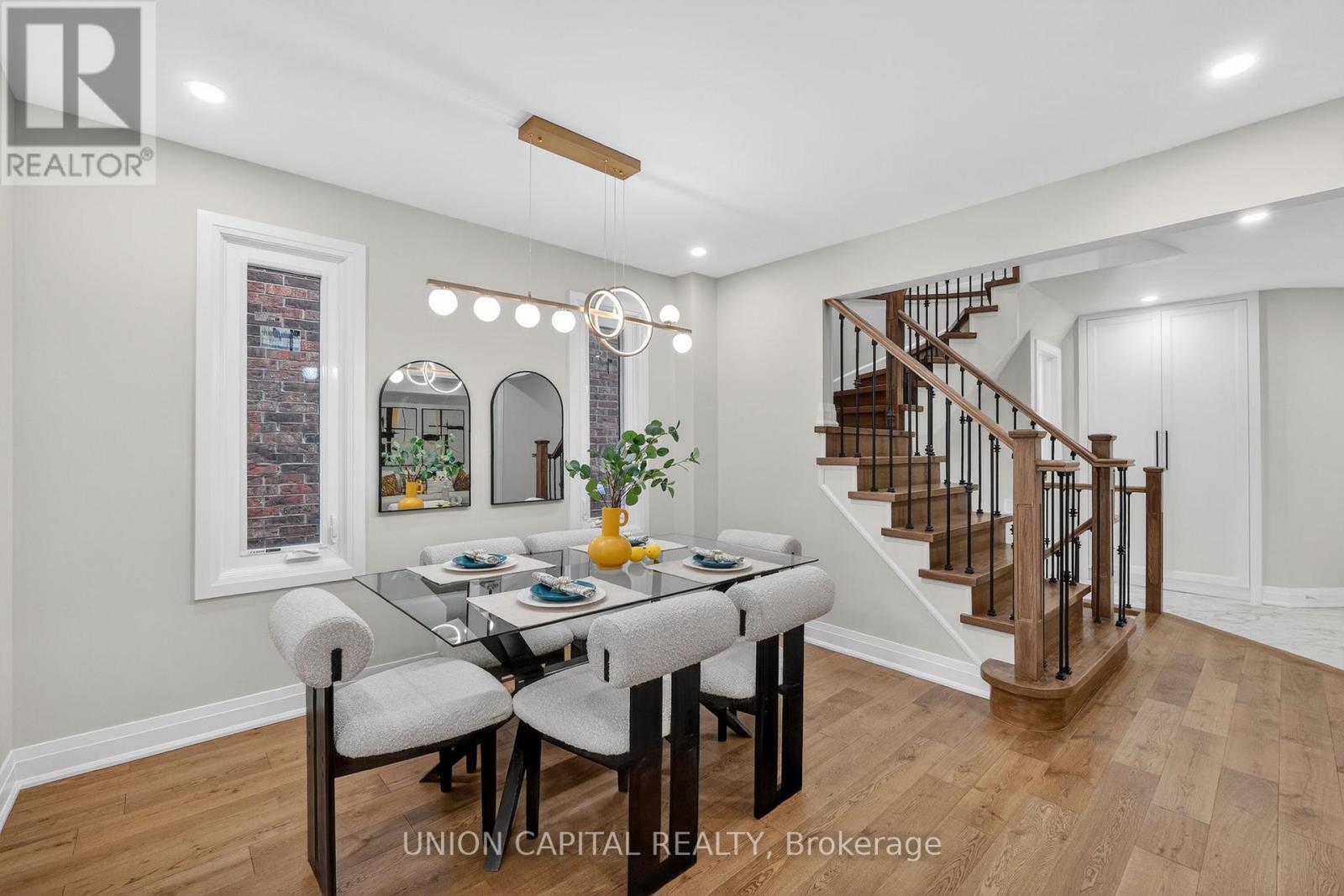 45 Chilmar Crescent, Vaughan, Ontario  L4J 6Y5 - Photo 6 - N12903168