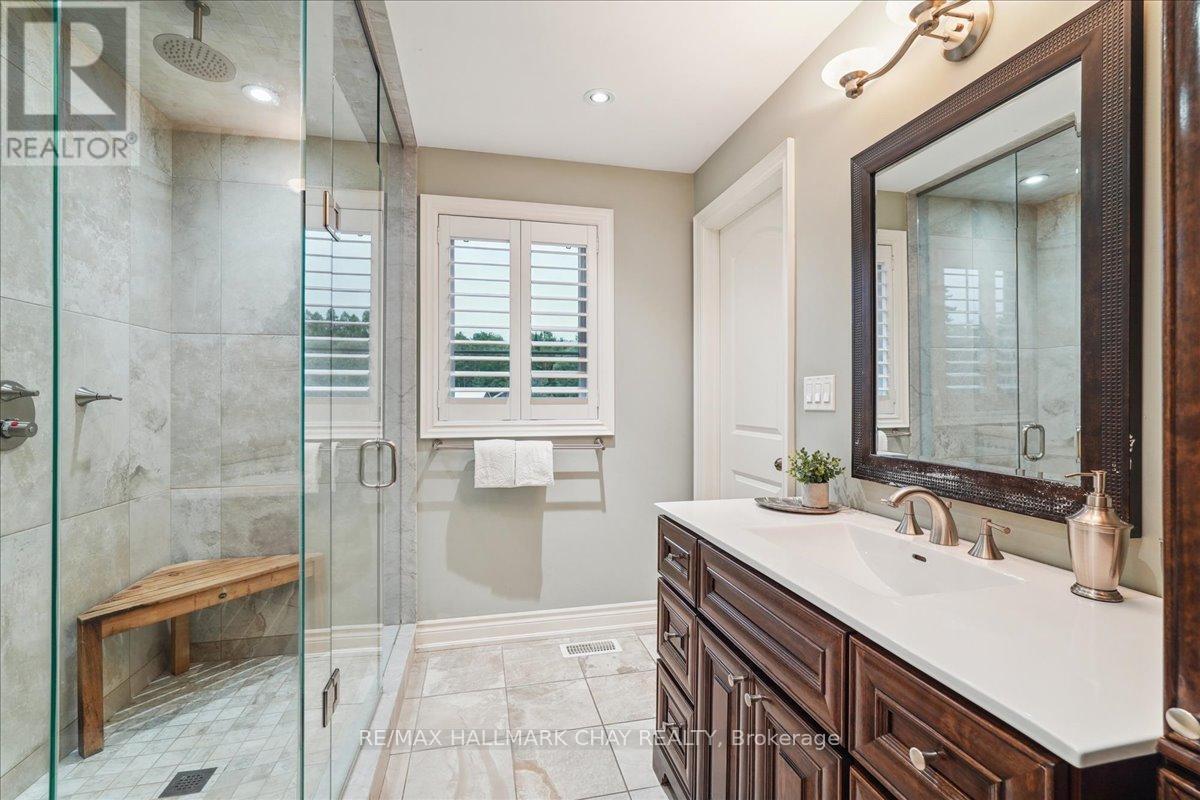 21940 Mccowan Road, East Gwillimbury, Ontario  L0G 1M0 - Photo 21 - N12903242