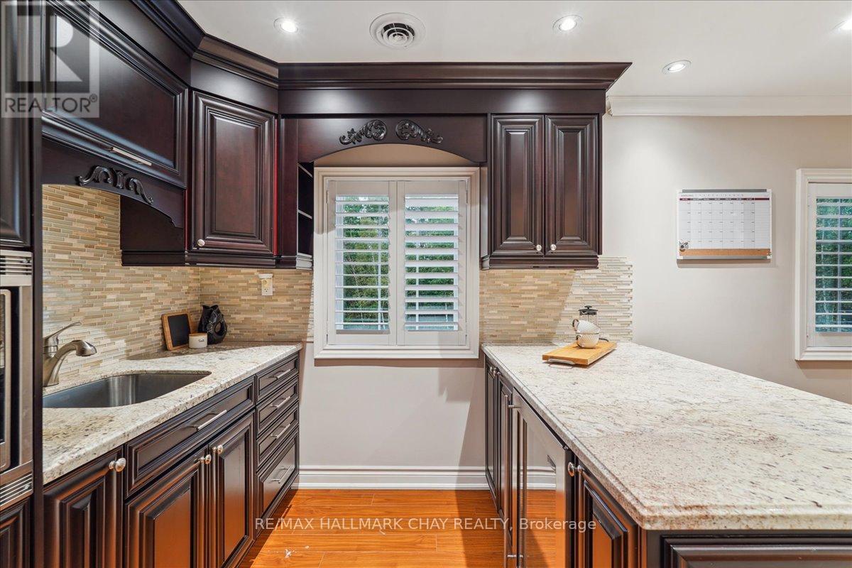 21940 Mccowan Road, East Gwillimbury, Ontario  L0G 1M0 - Photo 34 - N12903242