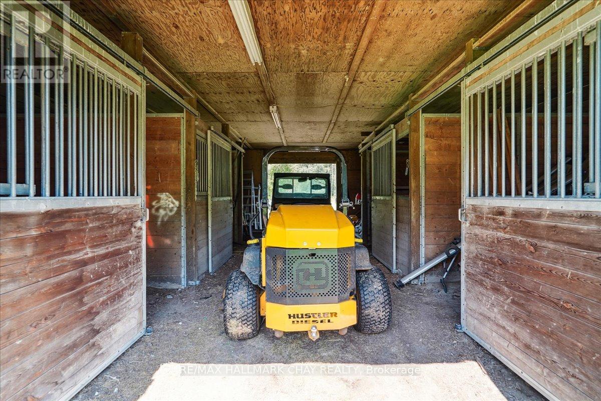 21940 Mccowan Road, East Gwillimbury, Ontario  L0G 1M0 - Photo 44 - N12903242