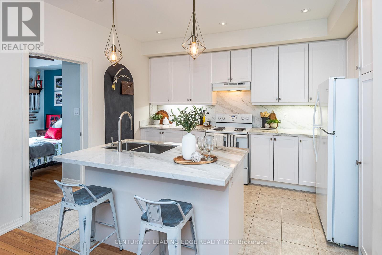 256 Vivant Street, Newmarket, Ontario  L3X 0K9 - Photo 8 - N12903300