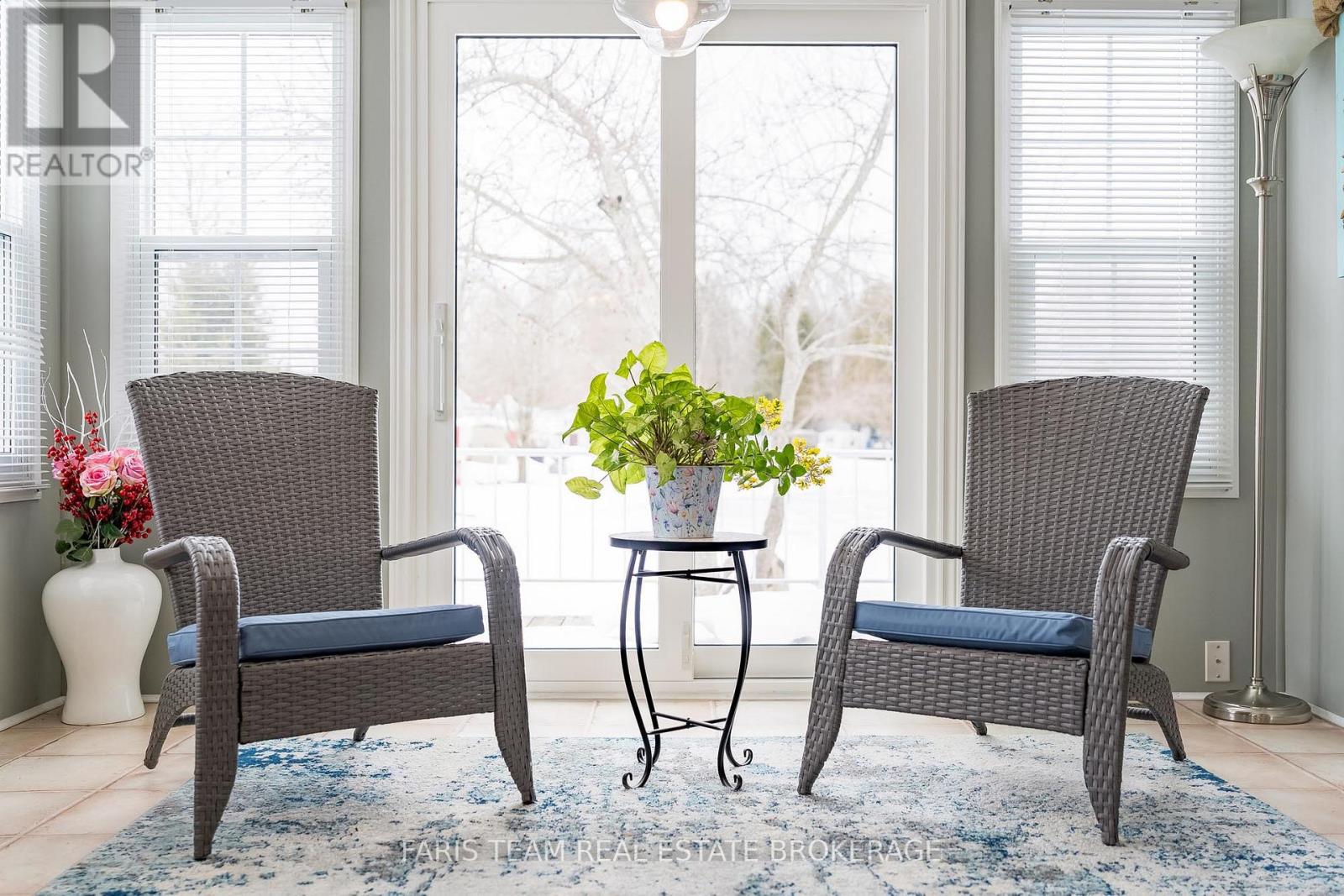 68 The Boardwalk, Wasaga Beach, Ontario  L9Z 3A8 - Photo 18 - S12903132