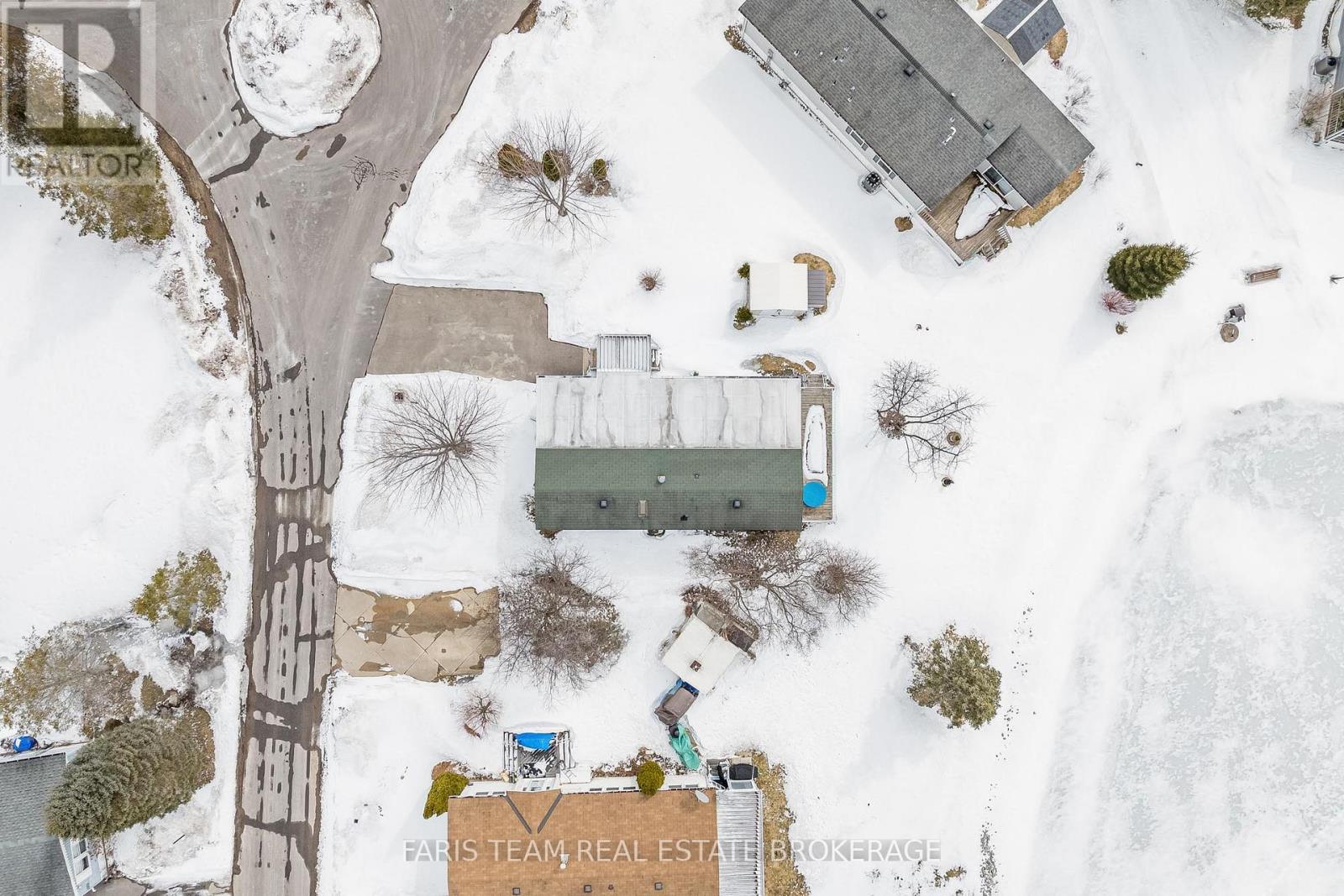 68 The Boardwalk, Wasaga Beach, Ontario  L9Z 3A8 - Photo 29 - S12903132