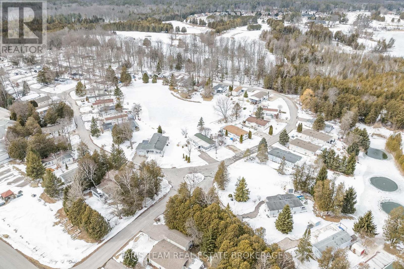 68 The Boardwalk, Wasaga Beach, Ontario  L9Z 3A8 - Photo 30 - S12903132