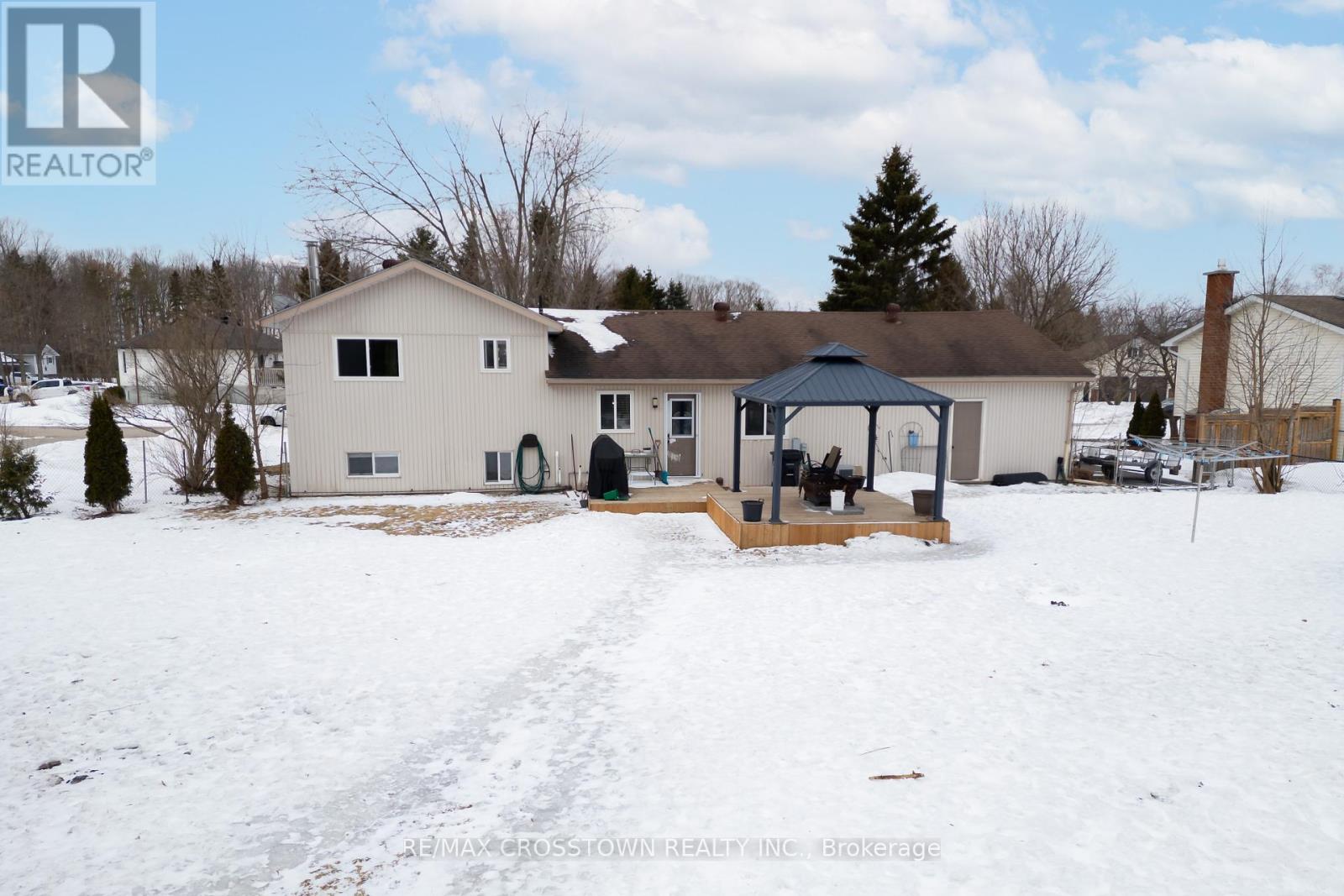 54 Foyston Park Circle, Springwater, Ontario  L0L 1Y0 - Photo 32 - S12903160