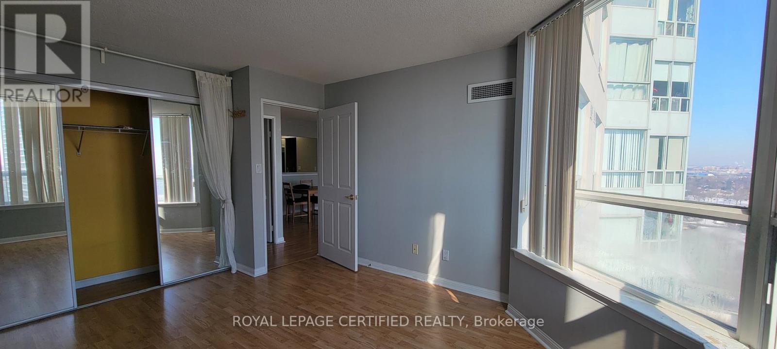 1901 - 88 Corporate Drive, Toronto, Ontario  M1H 3G5 - Photo 3 - E12870886