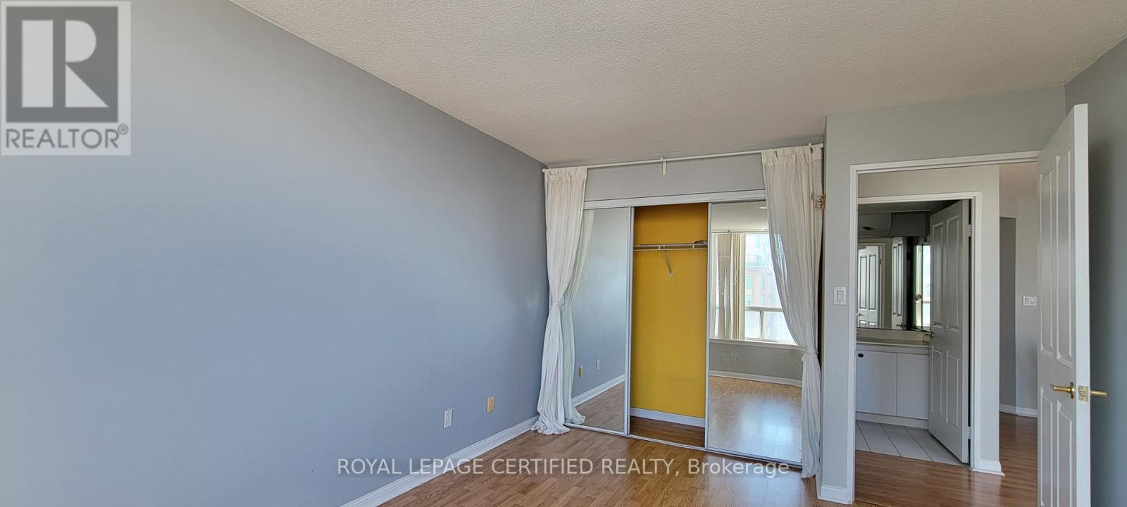 1901 - 88 Corporate Drive, Toronto, Ontario  M1H 3G5 - Photo 2 - E12870886
