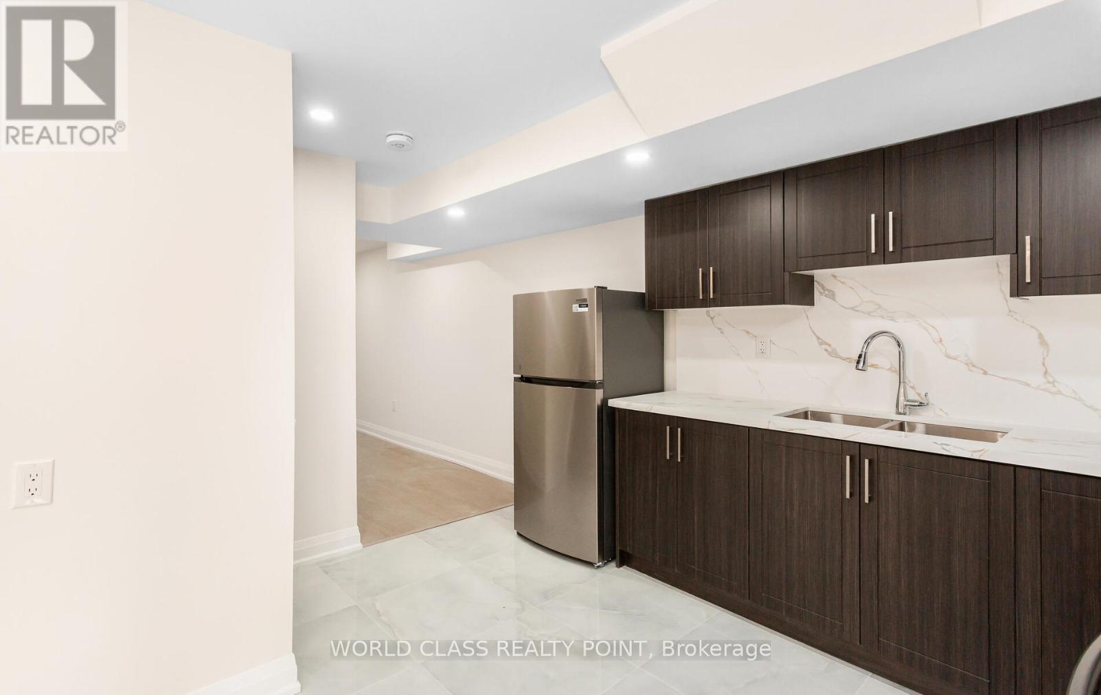 #bsmt - 1210 Duignan Crescent, Milton (Fo Ford), Ontario  L9E 1C2 - Photo 16 - W12903098