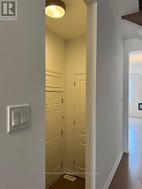 3208 Meadowridge Drive, Oakville (Jm Joshua Meadows), Ontario  L6H 8B4 - Photo 9 - W12903228