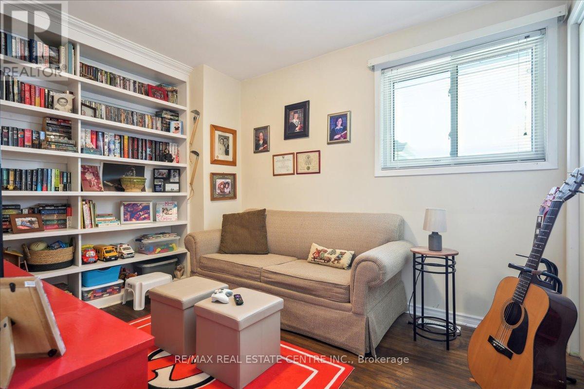 74 Mountainview Road S, Halton Hills (Georgetown), Ontario  L7G 4K5 - Photo 21 - W12903236