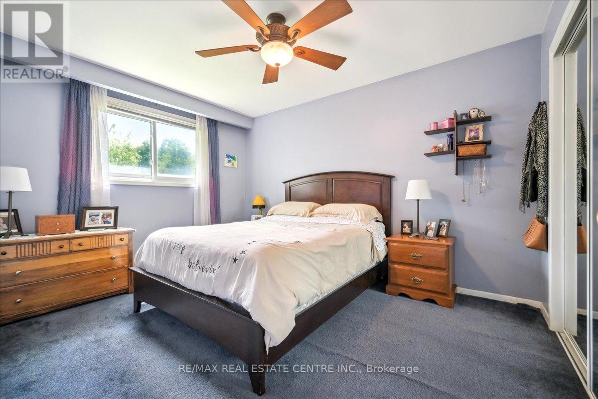 74 Mountainview Road S, Halton Hills (Georgetown), Ontario  L7G 4K5 - Photo 23 - W12903236