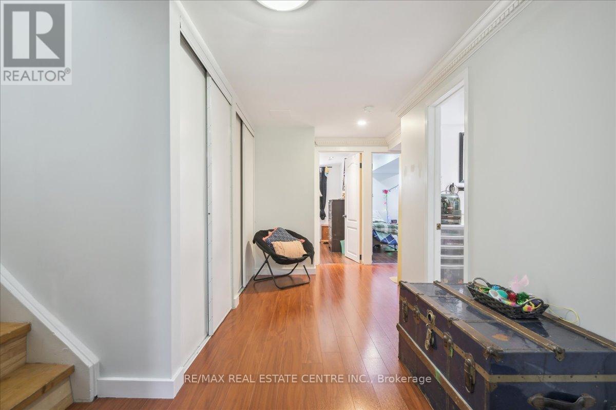 74 Mountainview Road S, Halton Hills (Georgetown), Ontario  L7G 4K5 - Photo 24 - W12903236