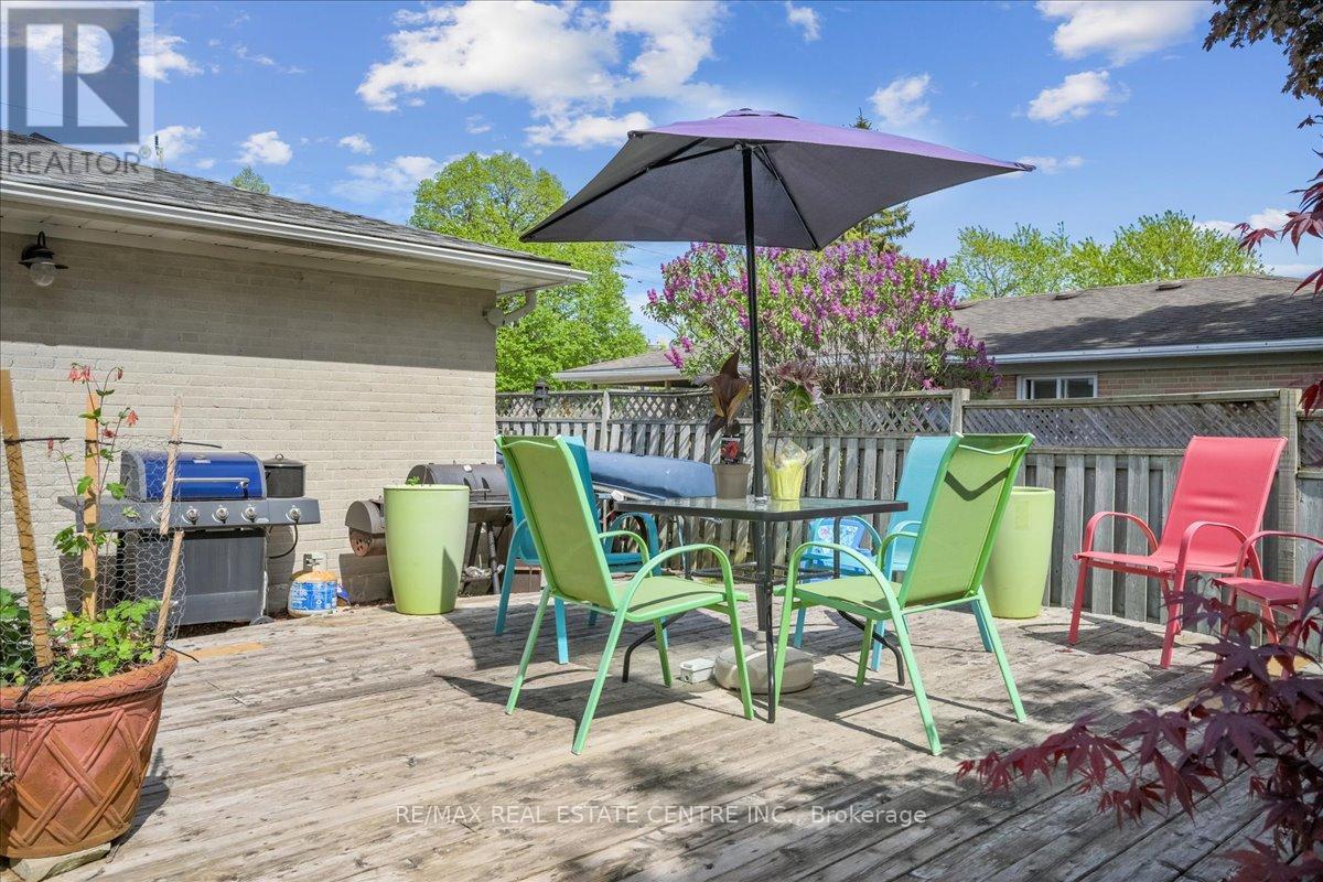 74 Mountainview Road S, Halton Hills (Georgetown), Ontario  L7G 4K5 - Photo 35 - W12903236