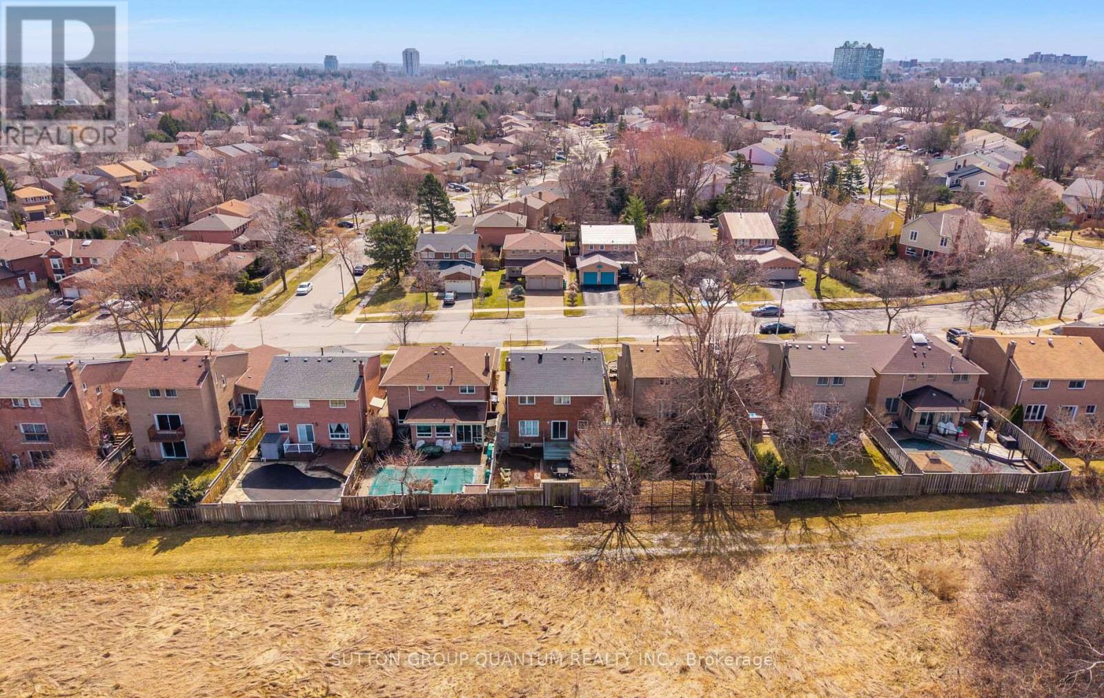 2113 Folkway Drive, Mississauga (Erin Mills), Ontario  L5L 3G3 - Photo 38 - W12903244