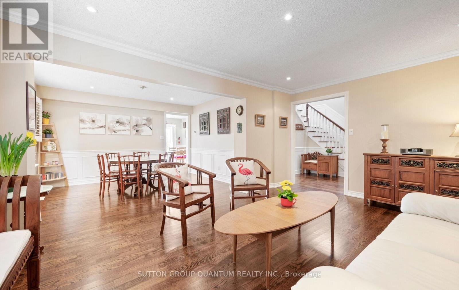 2113 Folkway Drive, Mississauga (Erin Mills), Ontario  L5L 3G3 - Photo 8 - W12903244